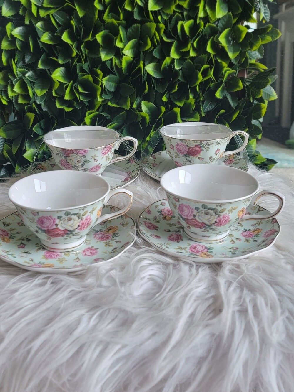 NWT Grace Teaware Set Of 4 - Teacup And Saucer Set